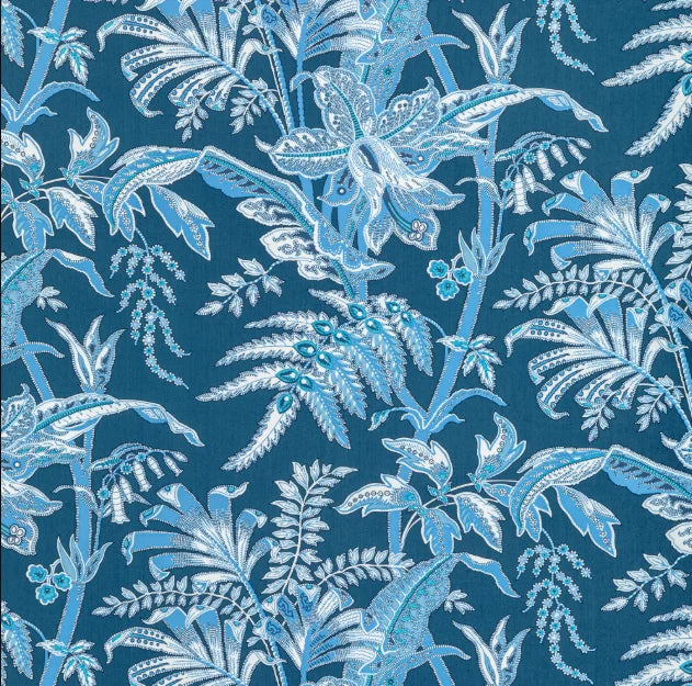 Blue floral pattern on a blue background
Seychelles Cotton Print Fabric - Navy
Coton Fabric