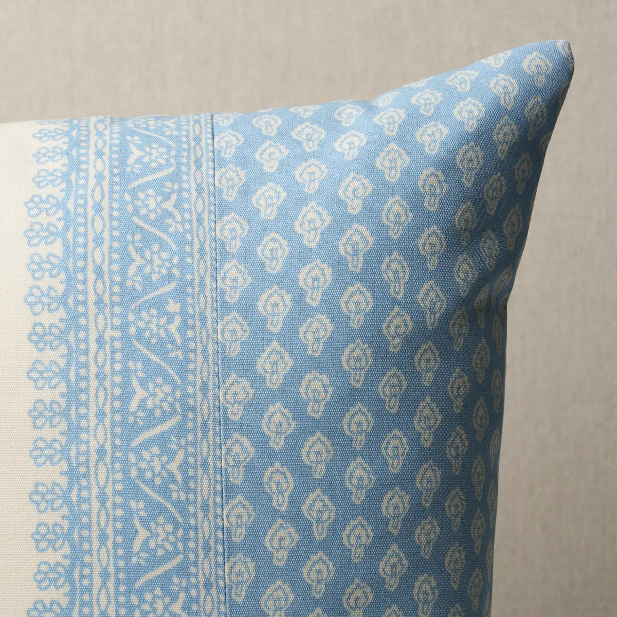 Hyacinth Pillow - Indoor/Outdoor