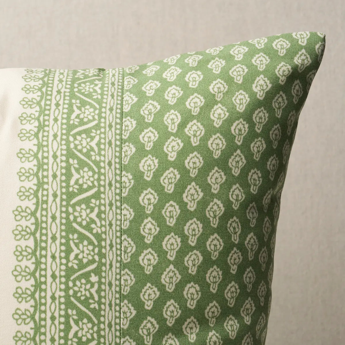 Hyacinth Pillow - Indoor/Outdoor