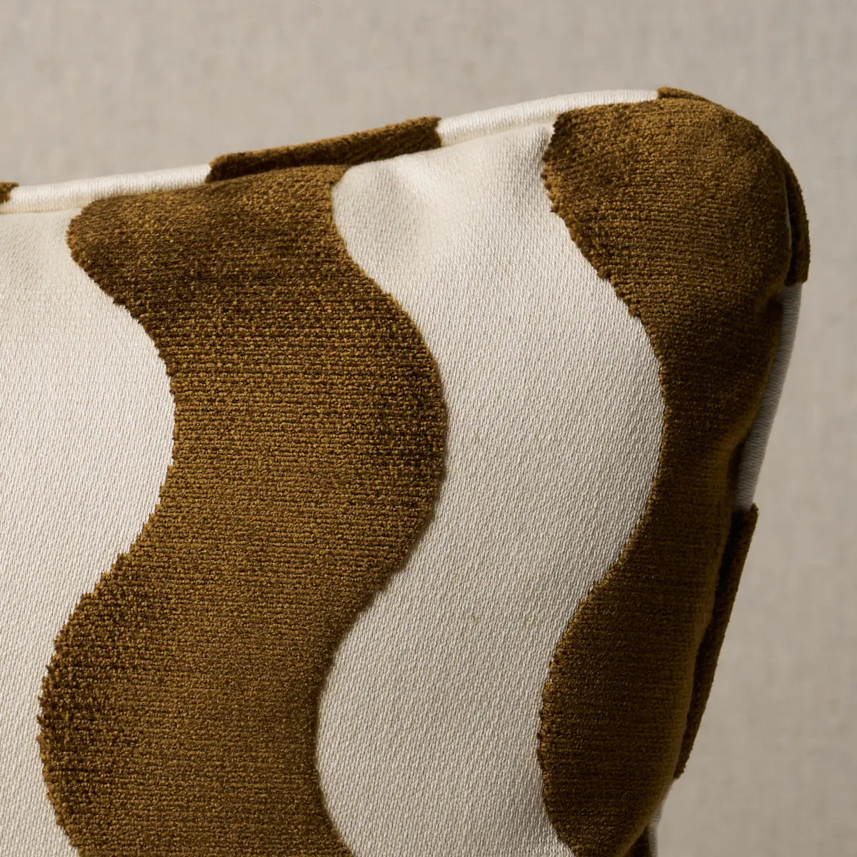 The Wave Pillow