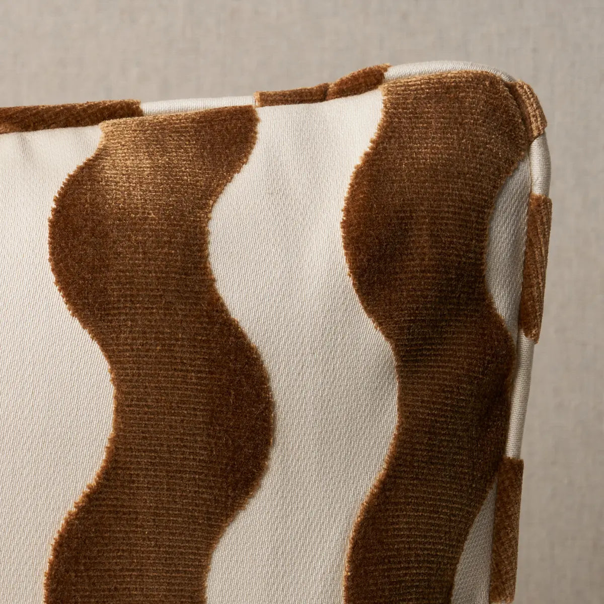 The Wave Pillow