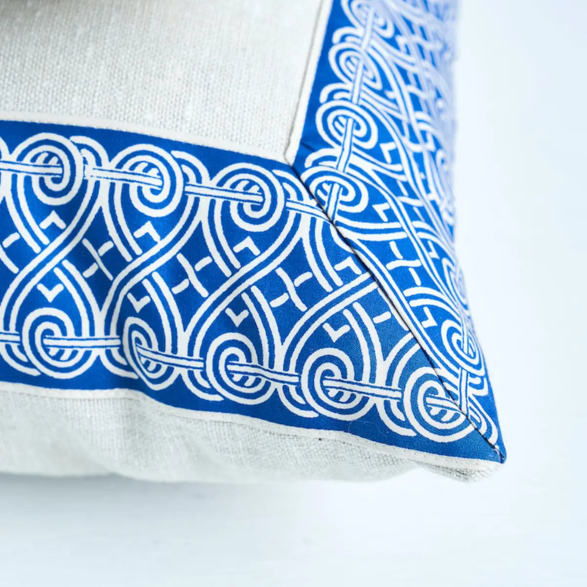 Suzette Pillow – Navy