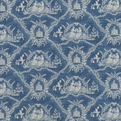 Blue and white geometric patterned fabric
Crespieres Printed Cotton, Bleu Ancien