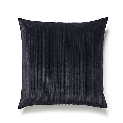Strié Velvet Pillow – Luxe Cushion, Noir