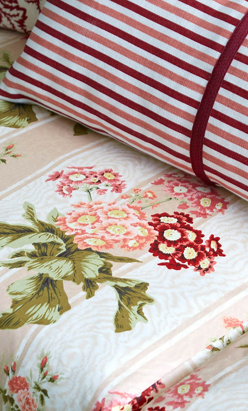 Polyanthus Fabric – 100% Cotton Chintz